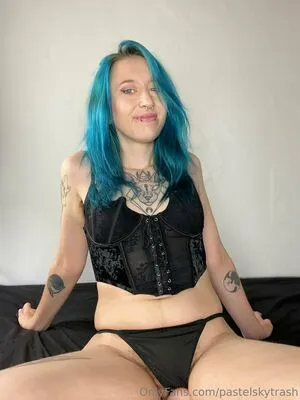 Pastelskytrash OnlyFans Leaked Free Thumbnail Picture - #25pvQmza0B