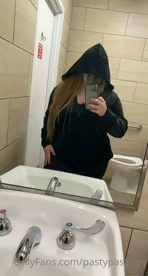 Pastypastryyy OnlyFans Leaked Free Thumbnail Picture - #MA5GpgKgpy