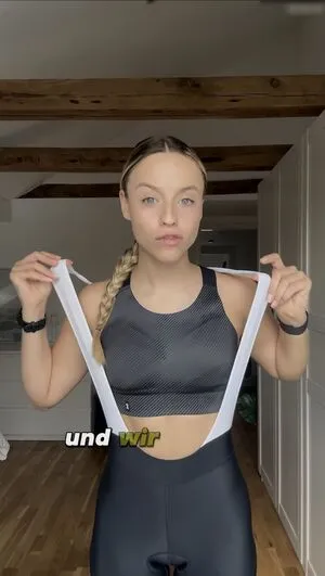 Paula Enzweiler OnlyFans Leaked Free Thumbnail Picture - #ptBruYczeM