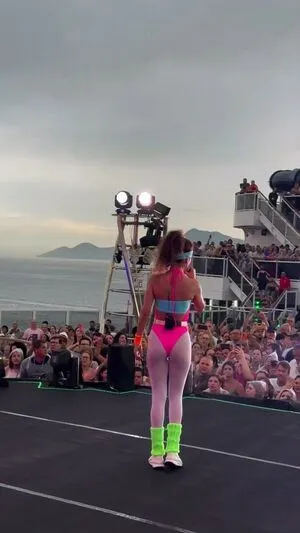 Paula Fernandes OnlyFans Leaked Free Thumbnail Picture - #ORPARHv2aN