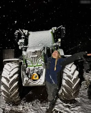 Paulas Landleben OnlyFans Leaked Free Thumbnail Picture - #3qeVi7r6Ie