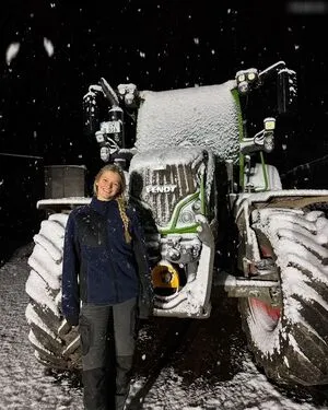 Paulas Landleben OnlyFans Leaked Free Thumbnail Picture - #4Ipu4OaVxi