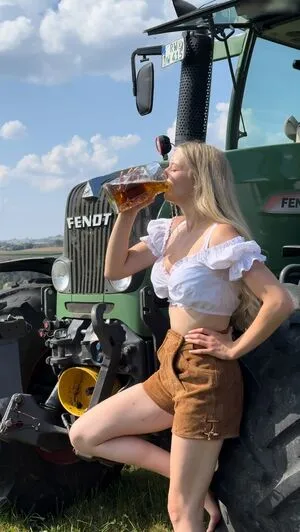 Paulas Landleben OnlyFans Leaked Free Thumbnail Picture - #5qDz5L0UNw