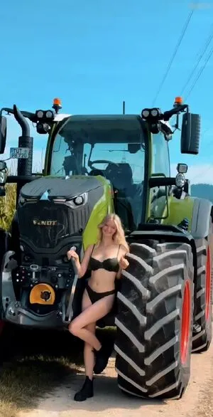 Paulas Landleben OnlyFans Leaked Free Thumbnail Picture - #hxzbf5LRmE