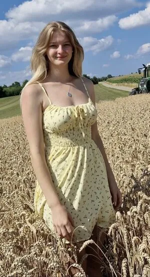 Paulas Landleben OnlyFans Leaked Free Thumbnail Picture - #rpJd4p6V34