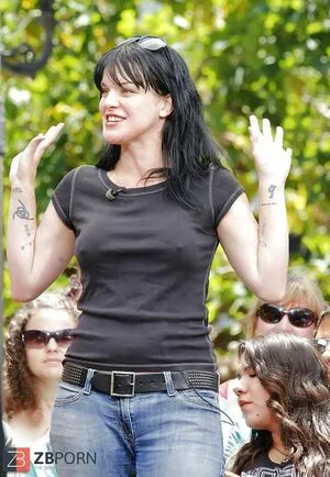 Pauley Perrette OnlyFans Leaked Free Thumbnail Picture - #L6ho2O6yE6