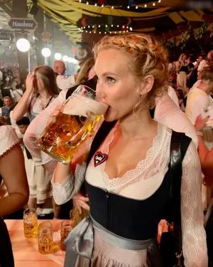 Pauline Angert OnlyFans Leaked Free Thumbnail Picture - #8molauVPDN