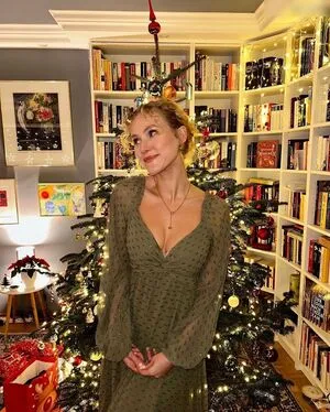 Pauline Angert OnlyFans Leaked Free Thumbnail Picture - #9uzGjaMVi0