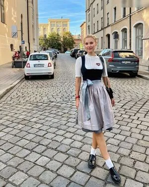 Pauline Angert OnlyFans Leaked Free Thumbnail Picture - #TYCTzjDJiA