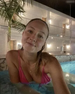 Pauline Schirmer OnlyFans Leaked Free Thumbnail Picture - #9XZNY5Kjc2