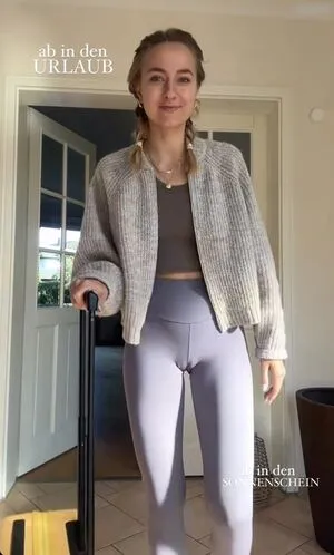 Pauline Schirmer OnlyFans Leaked Free Thumbnail Picture - #EYrjjBxGOD