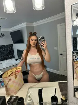 Pawgemilyfree OnlyFans Leaked Free Thumbnail Picture - #tkgVueISbq