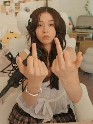 Peace Sign OnlyFans Leaked Free Thumbnail Picture - #SfTCkIH3MP