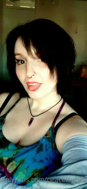 Peacelily1993 OnlyFans Leaked Free Thumbnail Picture - #yQCQUYW4be