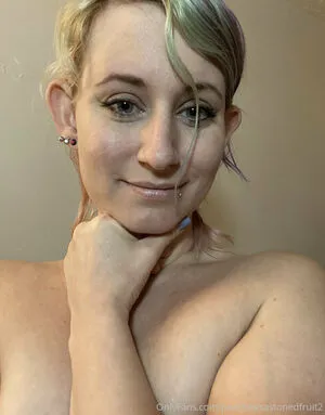 Peachesisastonedfruit2 OnlyFans Leaked Free Thumbnail Picture - #YobroyxeET