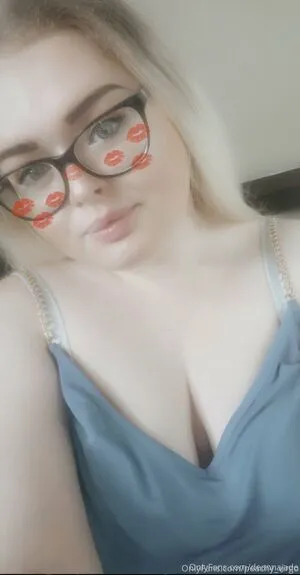 Peachy Findom OnlyFans Leaked Free Thumbnail Picture - #mrccwGvagw