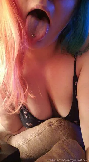 Peachykeenstine22 OnlyFans Leaked Free Thumbnail Picture - #49PRhguve9