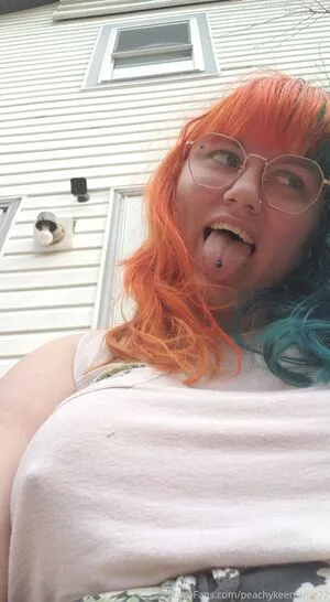 Peachykeenstine22 OnlyFans Leaked Free Thumbnail Picture - #twbCGEDGWi