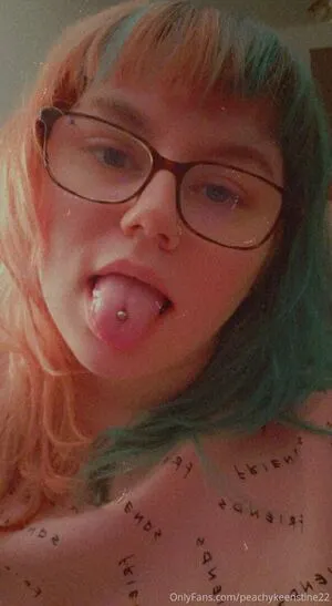 Peachykeenstine22 OnlyFans Leaked Free Thumbnail Picture - #we1p1eNF9B