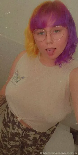 Peachykeenstine22 OnlyFans Leaked Free Thumbnail Picture - #zLkagIKg37