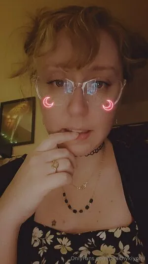 Peachykiyomi OnlyFans Leaked Free Thumbnail Picture - #IR0Gns6pL9