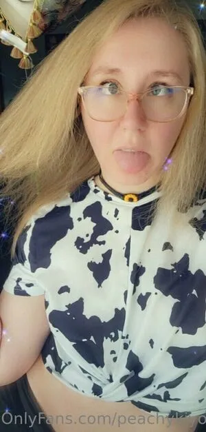 Peachykiyomi OnlyFans Leaked Free Thumbnail Picture - #miKPH229vZ