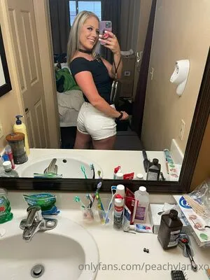Peachylanaxo OnlyFans Leaked Free Thumbnail Picture - #4oJJOVCF2j