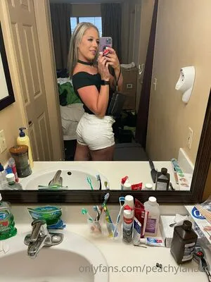 Peachylanaxo OnlyFans Leaked Free Thumbnail Picture - #aoDKanPhin