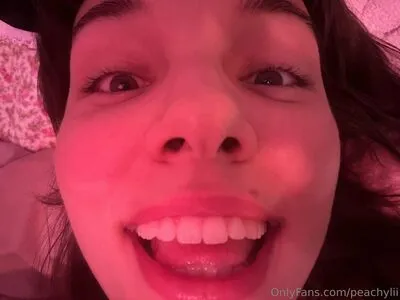 Peachylii OnlyFans Leaked Free Thumbnail Picture - #R2HSMl5MPx