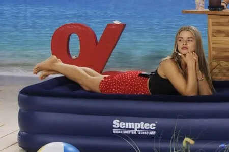 Pearl Tv Upskirt OnlyFans Leaked Free Thumbnail Picture - #WmgAA8msNw