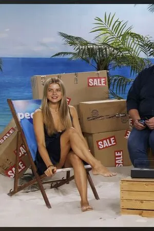 Pearl Tv Upskirt OnlyFans Leaked Free Thumbnail Picture - #eSCIhaCzTW