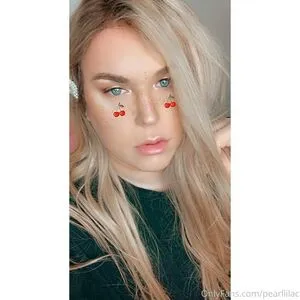 Pearlpeach OnlyFans Leaked Free Thumbnail Picture - #nz77Azd4UK