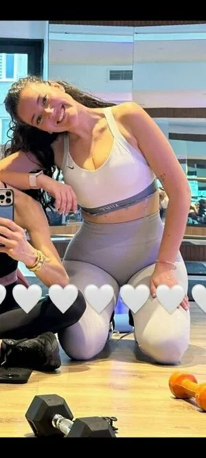 Pelin Akil OnlyFans Leaked Free Thumbnail Picture - #2FdikSYiEy