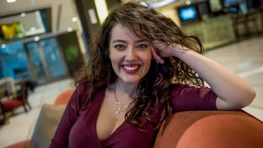 Pelin Akil OnlyFans Leaked Free Thumbnail Picture - #36PosWimuC