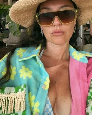 Pelin Akil OnlyFans Leaked Free Thumbnail Picture - #wgsorrNYBF