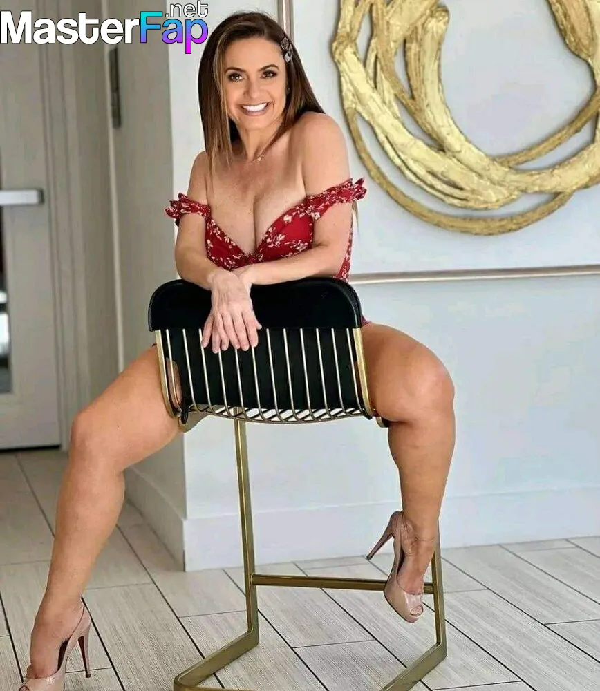 penelope-menchaca