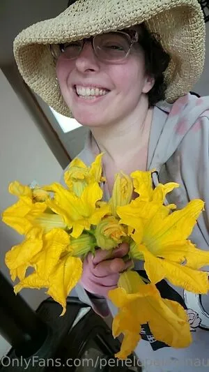 Penelopelevinauthor OnlyFans Leaked Free Thumbnail Picture - #TI1m8T2q9B