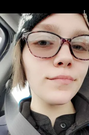 Penguingirl431 OnlyFans Leaked Free Thumbnail Picture - #00M1G4C3yv