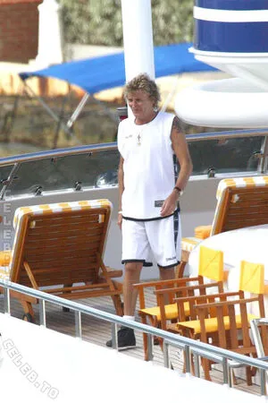 Penny Lancaster OnlyFans Leaked Free Thumbnail Picture - #8azAVbKHxw