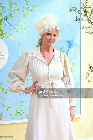 Penny Lancaster OnlyFans Leaked Free Thumbnail Picture - #E6RMxHSLF7