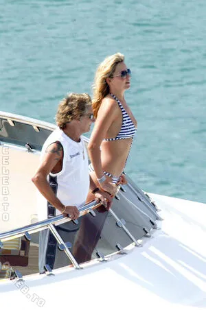 Penny Lancaster OnlyFans Leaked Free Thumbnail Picture - #bLLISUHvni