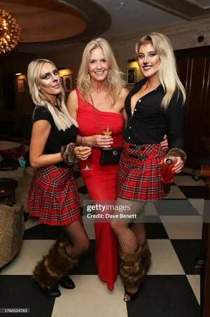 Penny Lancaster OnlyFans Leaked Free Thumbnail Picture - #iefuljLuok