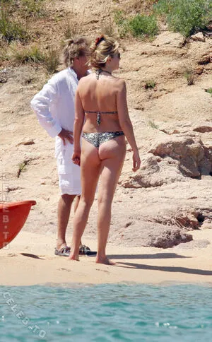 Penny Lancaster OnlyFans Leaked Free Thumbnail Picture - #juL139zxAT