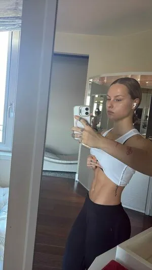 Peraroeleonora OnlyFans Leaked Free Thumbnail Picture - #pheO1mP4Cb