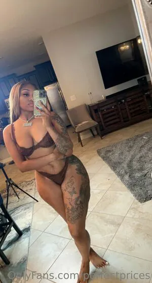 Perfectprices OnlyFans Leaked Free Thumbnail Picture - #cat0strl1c