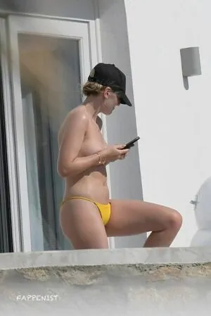 Perrie Edwards OnlyFans Leaked Free Thumbnail Picture - #5GKZni0BzK