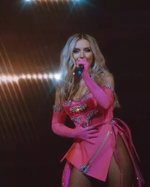 Perrie Edwards OnlyFans Leaked Free Thumbnail Picture - #CEOq2kI748