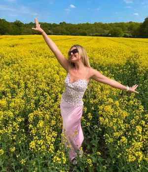 Perrie Edwards OnlyFans Leaked Free Thumbnail Picture - #GTEbzHa0a7
