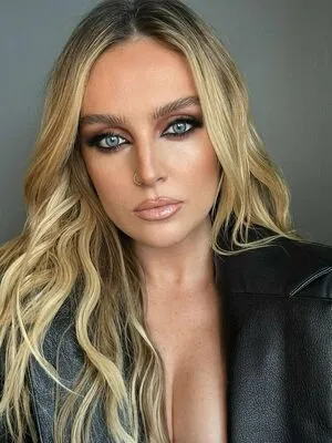 Perrie Edwards OnlyFans Leaked Free Thumbnail Picture - #M3Kho54CVU