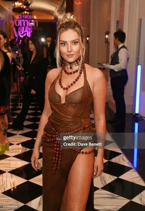 Perrie Edwards OnlyFans Leaked Free Thumbnail Picture - #PQ77t2TYeN